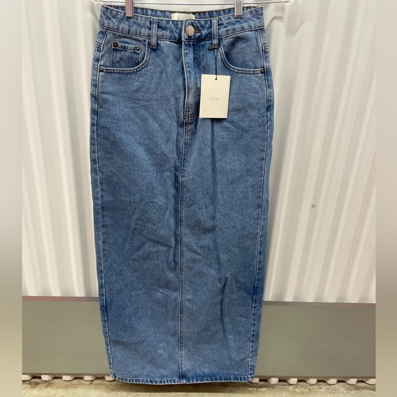 DISSH Dresses & Skirts - DISSH Joplin Blue Denim Skirt Size 4